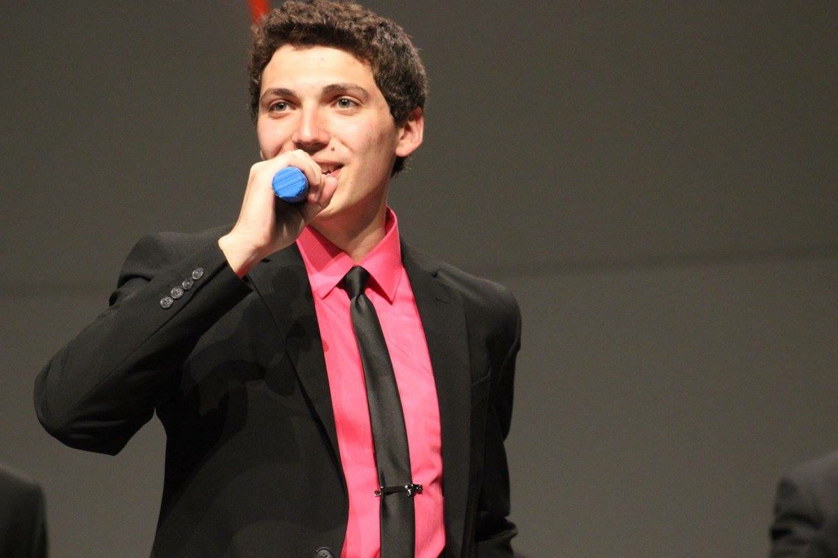 DailyMusicLife's tweet image. Here is another member of our crew, Charlie! He is one of the main editors, cinematographers and post-production assistants! Stay tuned.