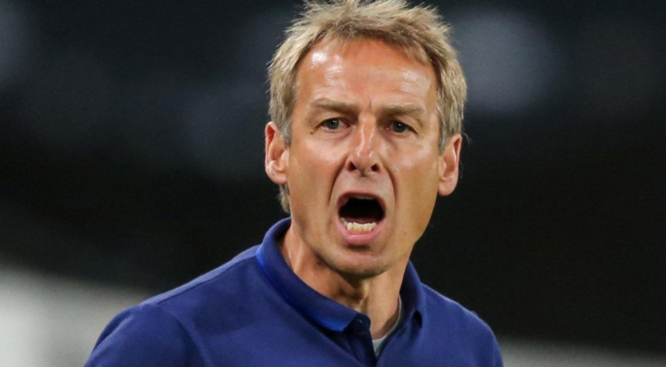 TeleticaTD7's tweet photo. #JurgenKlinsmann fue cesado como entrenador de EE. UU. tras derrota 4 a 0 ante #CostaRica. https://t.co/icerPNIcm3 https://t.co/xUdFJfOdRe