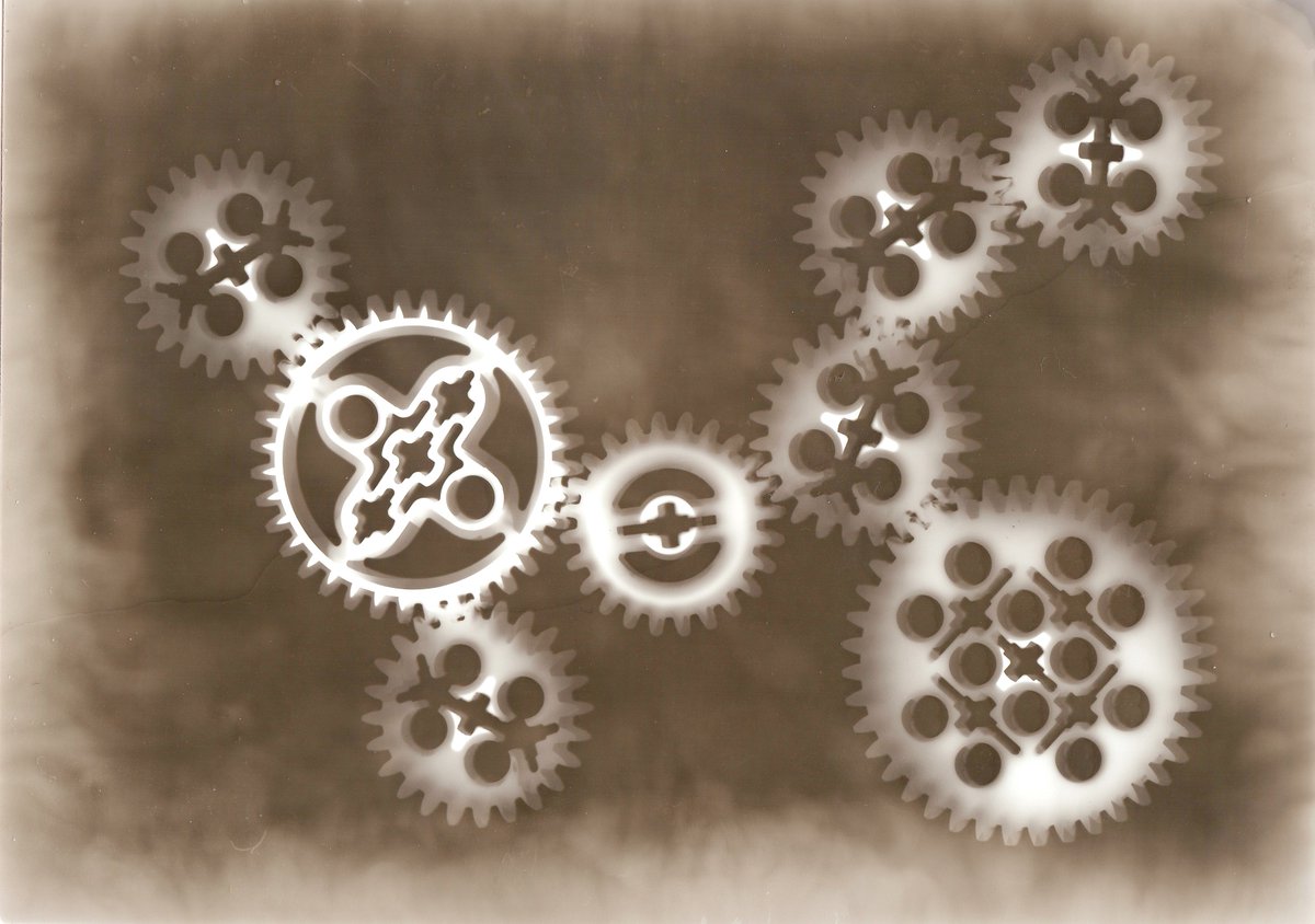 TimoRemes's tweet image. #lego #photography #photogram #alternativeprocess