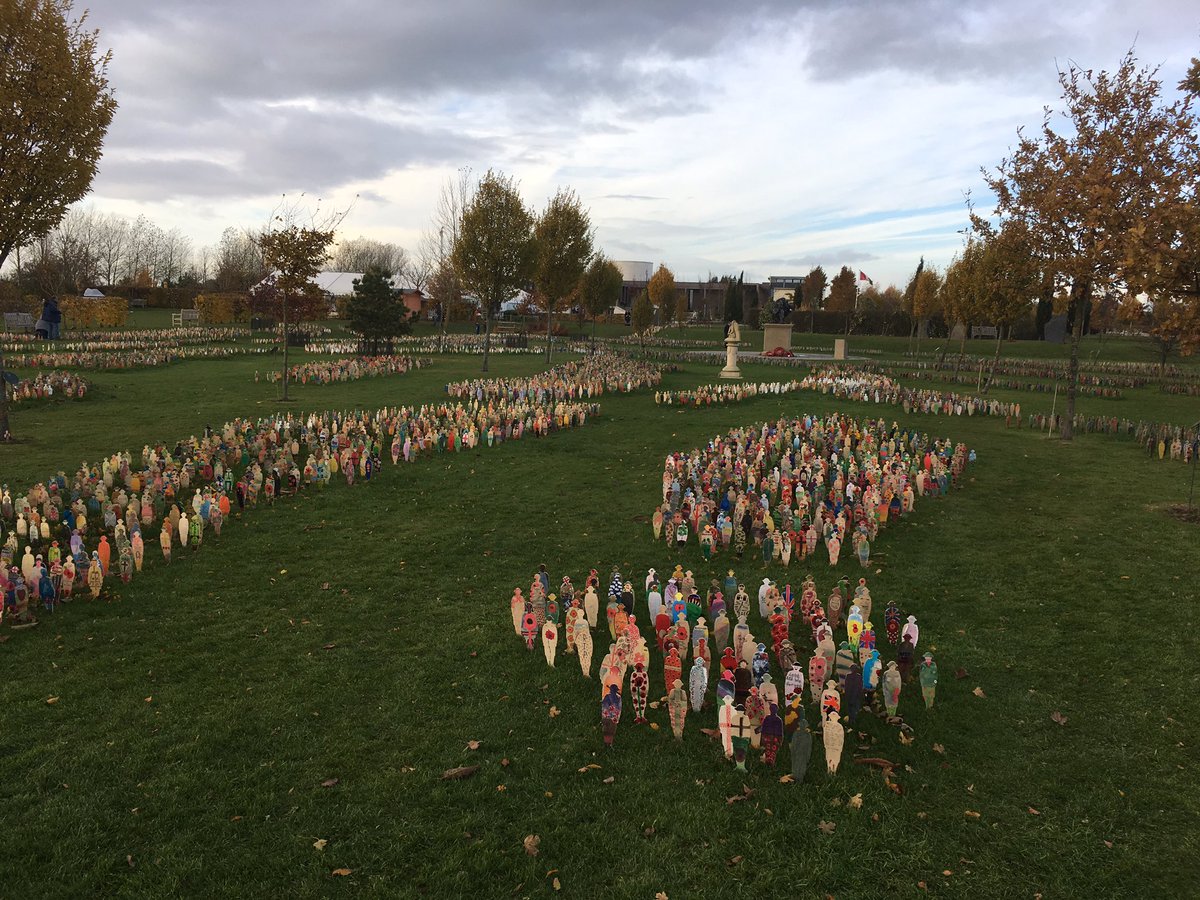 teacherdorchard's tweet photo. Visit to the @Nat_Mem_Arb at the weekend to see the soldiers that @RushcliffeSCH made #weekendhistory #historyteacher #Somme100 https://t.co/cmVH8uoVxL