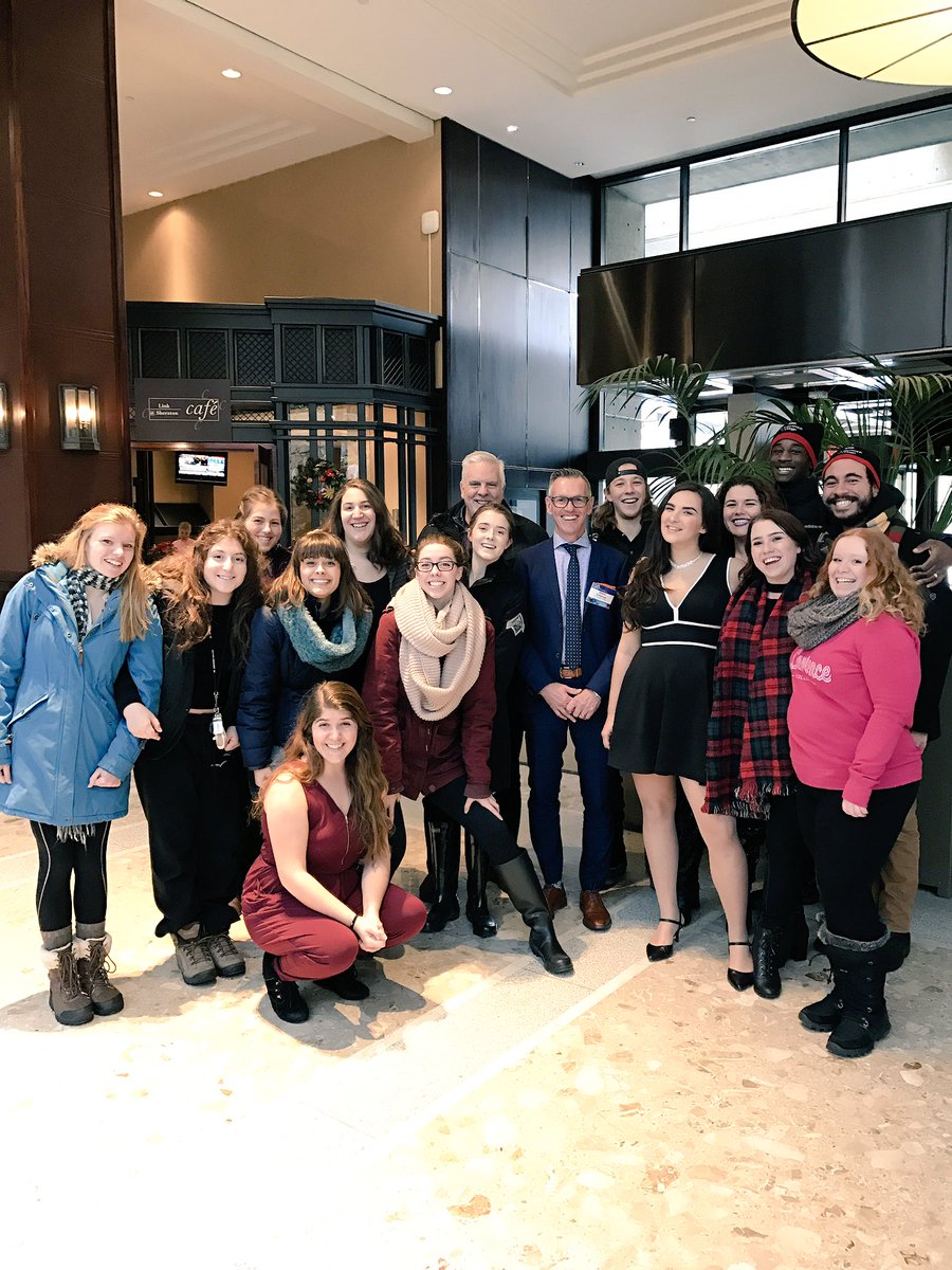 gvollebregt's tweet photo. It was exciting to greet our @whatsinsideslc Music Theatre students who are performingat tonight's @CollegesOntario Premier Awards! #2016HES https://t.co/OzV3TawTW1