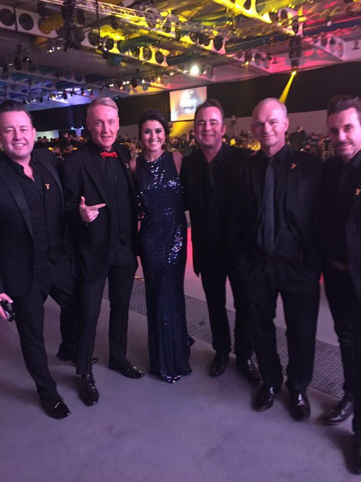 ChrisCoates1961's tweet photo. @Bootleggersband                                 With Harry Gration &amp; Amy Garcia at the White Rose Awards 2016 #amygarcia #harrygration https://t.co/w5EnQQ2XOy