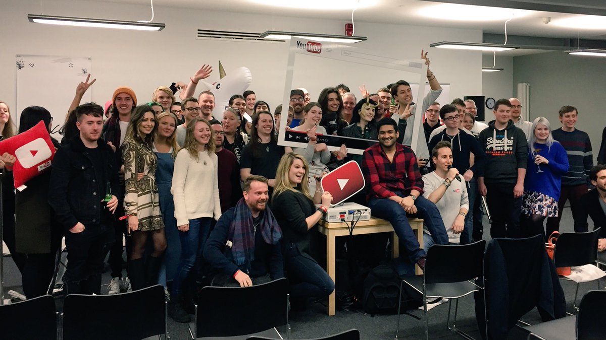 ScottishCreator's tweet photo. The #edicreatorday gang!! #EdinYouTube https://t.co/PAmp76hpmA