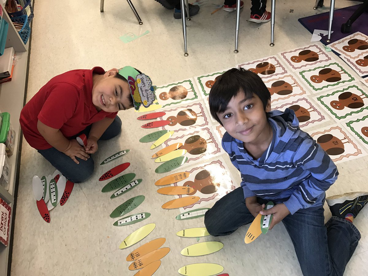 caitmnav's tweet image. Building our math facts tower, flexible seating, technology, and turkey number matching! 🦃#tqtweet #collaboration #diverselearningstyles