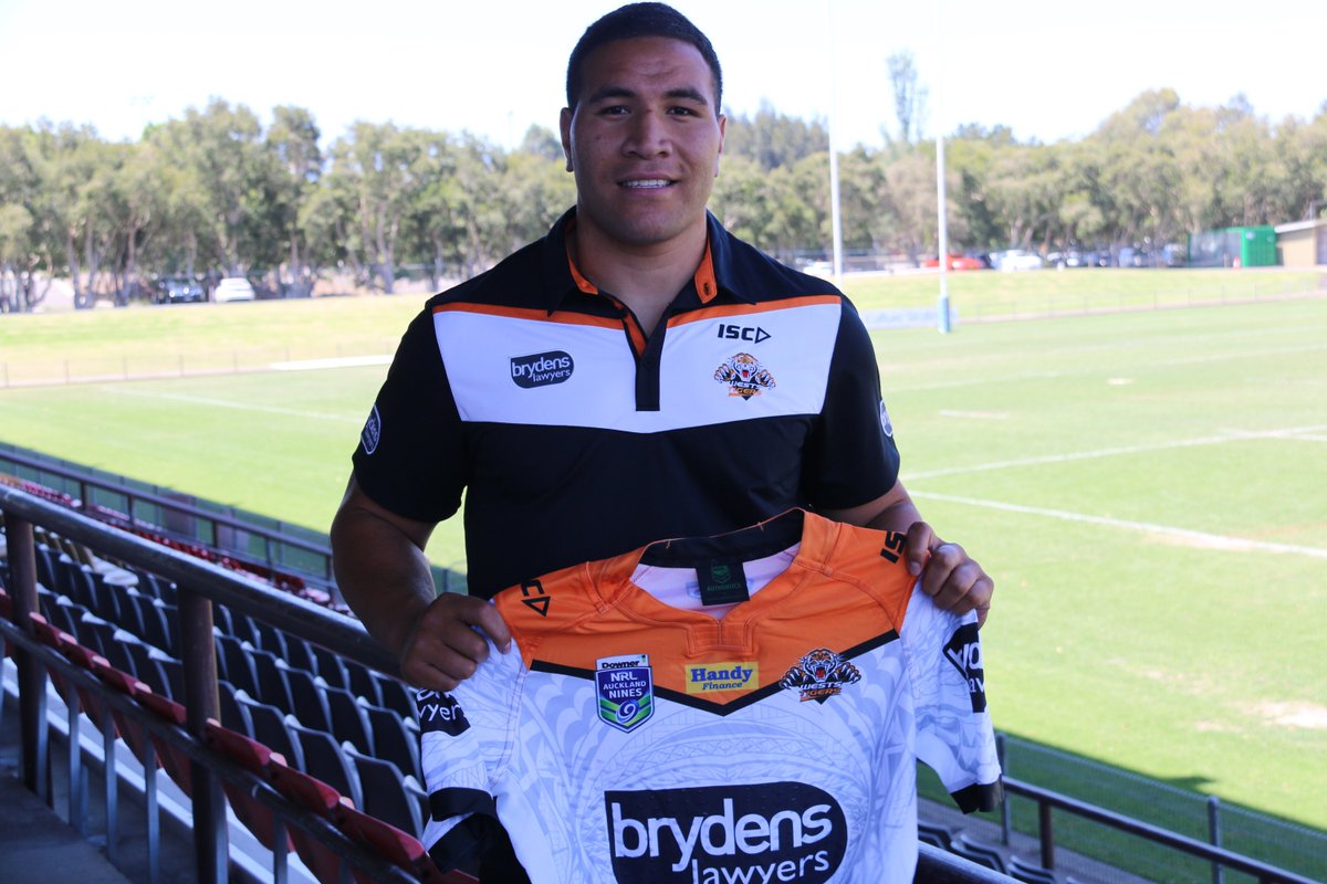 wests tigers 9s jersey