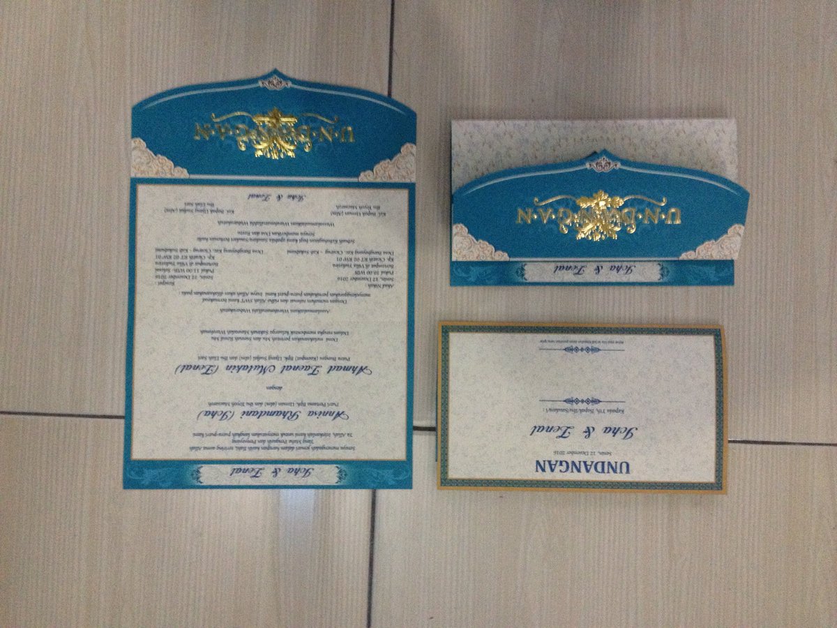 Proses penyelesaian Undangan pernikaha Z &amp; I 

 Yu yang mau pesen undangan pernikahan dikita #BSWE