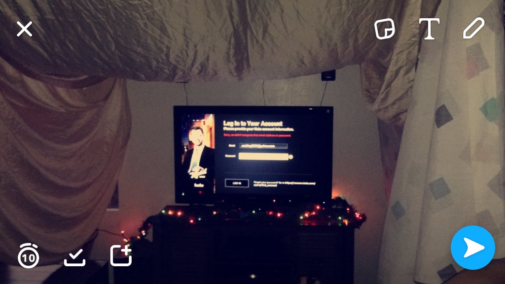 BriannaxMich's tweet photo. Fort + Christmas movies + Hot Chocolate =perfect night ❤️❤️ https://t.co/ZO3RmPWUFv