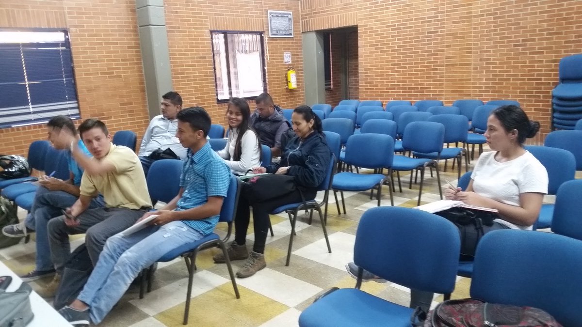 alejarub's tweet image. Atraves de las #CIPAS se fortalecen los conceptos en el curso de algebra, trigo y geometria analitica