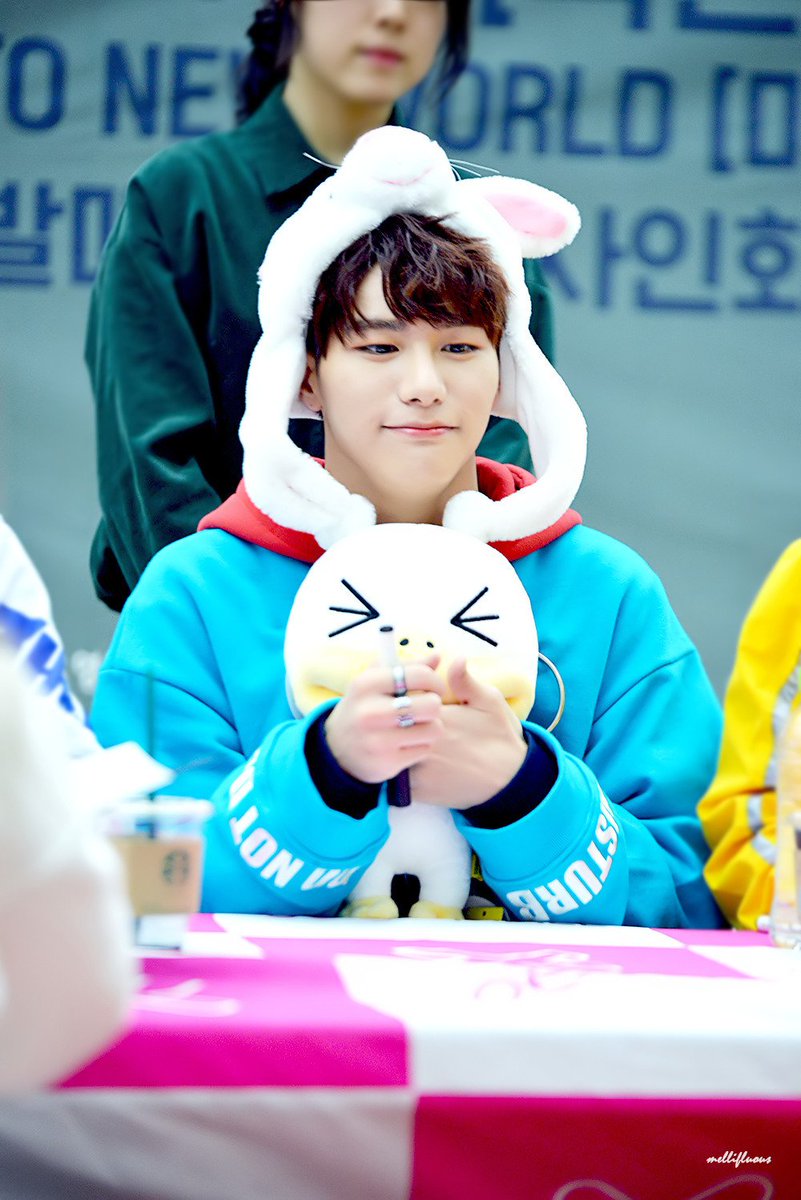161120 Coex fansign ♡ fantaken cr. Mellifluous  #빅톤 #승식 #seungsik #victon