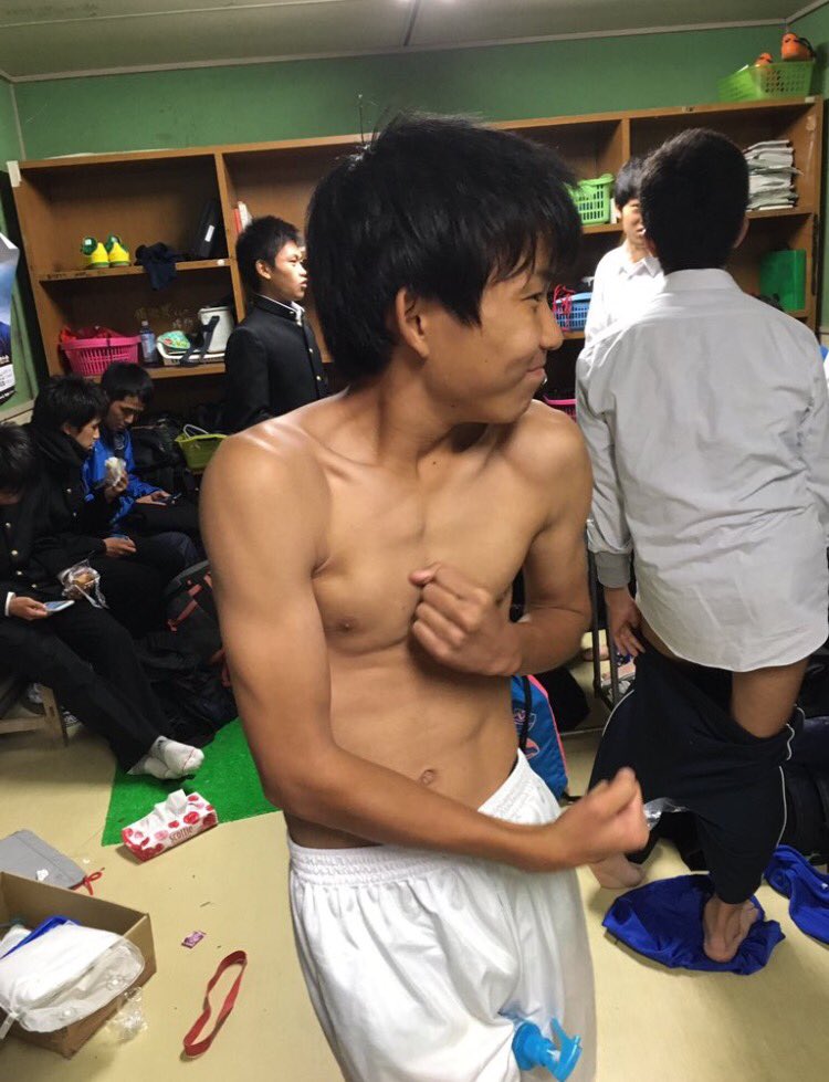 サッカー部二年 tweet media