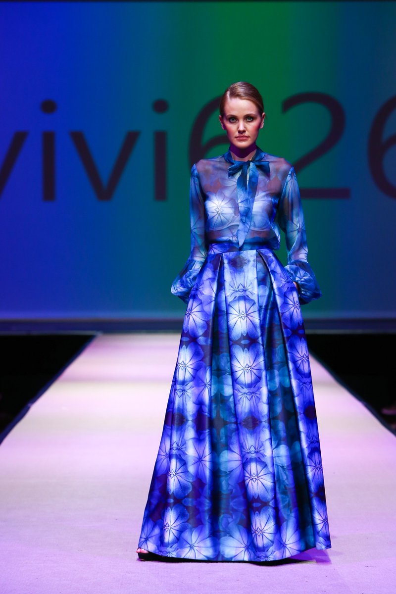 SCFF_Aust's tweet photo. New label by Thang De Hoo @rivivi6269 runway #SCFF2016 #fashionweekau https://t.co/2RTMObCXuW