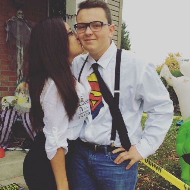 MidwstPrincesa's tweet photo. Y'all can ship us if you want.
4 years strong 💪🏼
His name is Drew
Uhm
#Dancy #Nrew #Narew #NancyDrew https://t.co/IsCqts75WR
