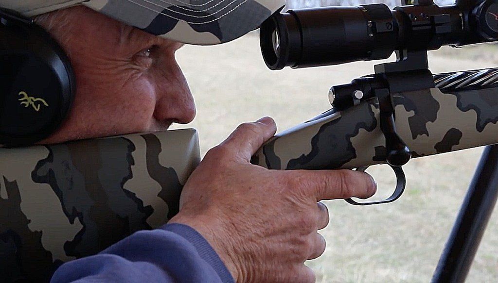 BearingArmsCom's tweet photo. Gun Deer Season is Here: What’s the Best Caliber For Long Range Hunting? https://t.co/rZ9vHbrbKQ #GunHunt #hunters #deerhunting https://t.co/rI749rU7Yt