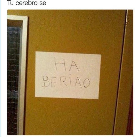 EmityMartinez's tweet photo. Cuando calculas cuantos años UDO faltan para graduarte #udo58años https://t.co/SfDsBBDH4m