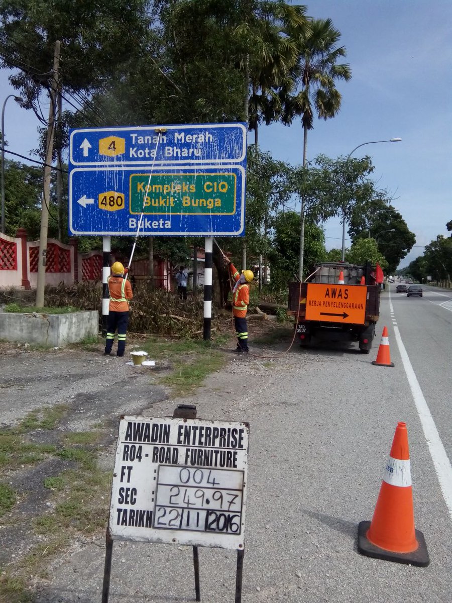 Roadcare Kelantan On Twitter Kerja Mencuci Perabot Jalan Ft04 Jalanraya Timur Barat Sek 249 250 Jkrtanahmerah Jkrkelantan Roadcare Msia Teamroadcare Https T Co 8vofdrb5t9 Twitter