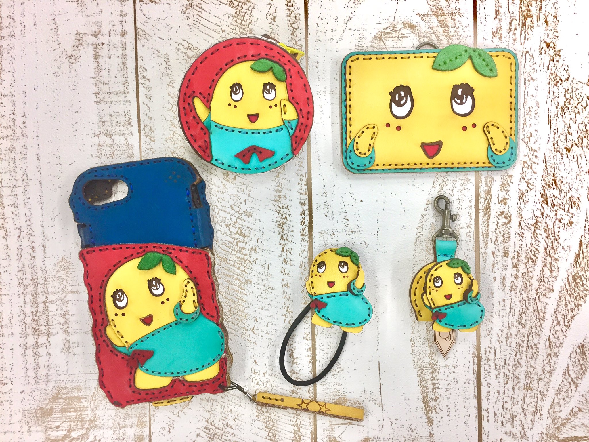 日テレサービス ふなっしー商品担当 Al Twitter 11 27 日 よりふなラン各店で販売開始 Ojaga Design ふなっしーのコラボアイテム オールハンドメイド コインケース 12 000円 キーケース 4 900円 Iphone 7ケース 17 000円 パスケース 12 000円 ヘアゴム 4 800円 全て 日テレサービス ふなっしー商品担当 Al Twitter 11 27 日 よりふなラン各店で販売開始 Ojaga Design ふなっしーのコラボアイテム オールハンドメイド コインケース 12 000円 キーケース 4 900円 Iphone 7ケース 17 000円 パスケース 12 000円 ヘアゴム 4 800円 全て