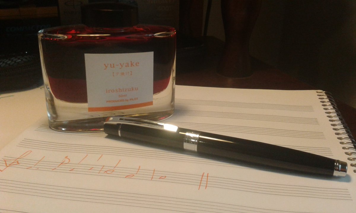 lagonessmonster's tweet photo. Pilot Iroshizuku Yu-Yake and  Sheaffer 300s    #MondayMatchupGiveaway  @GouletPens https://t.co/3bRhfYkcX5