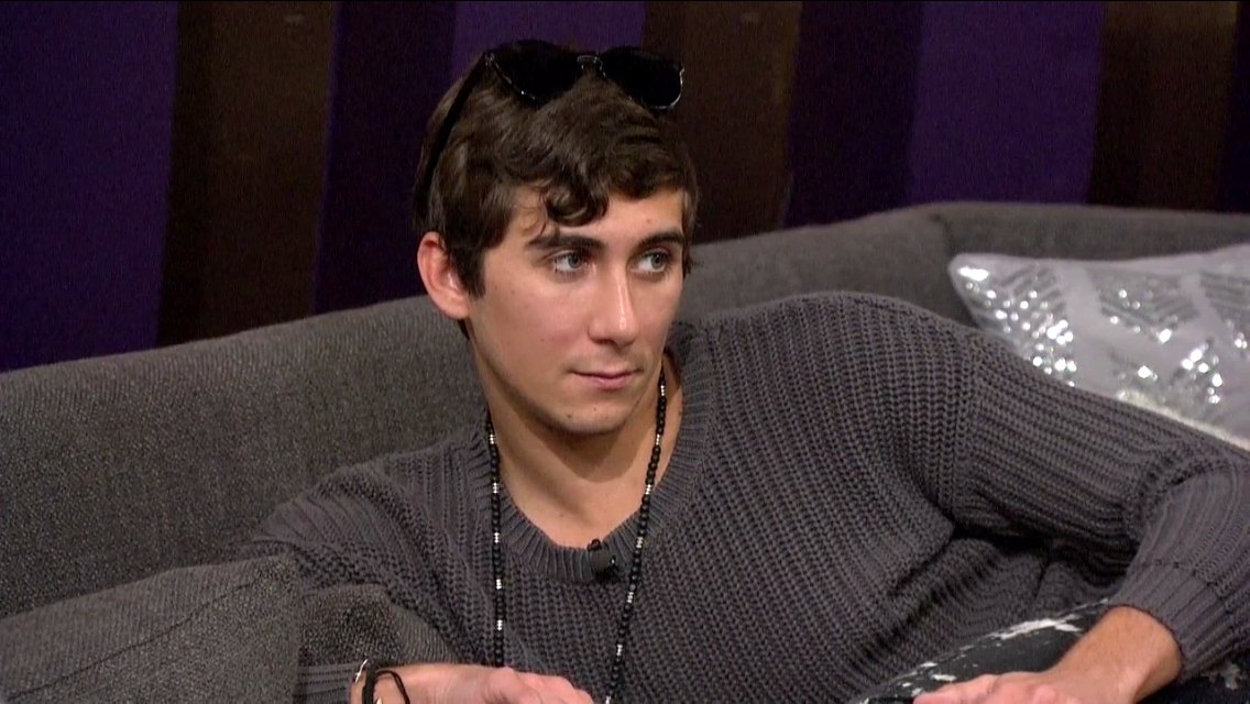 89razorskate20's tweet photo. Week 8, RT &amp; LIKE If You're Team JASON! #BBOTT https://t.co/yh6ME3tOzv