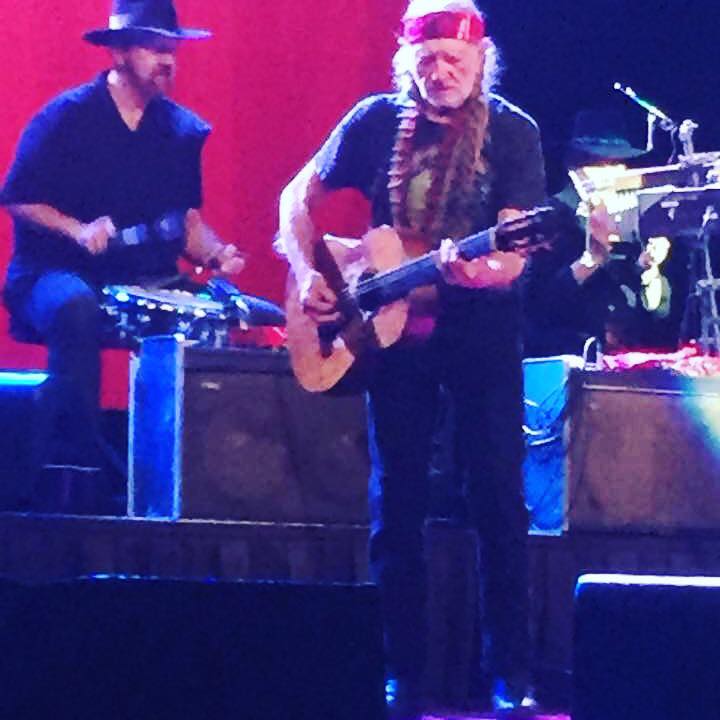 #WillieNelson, 83 years young, throwing a perfect game tonight at his concert in Tupelo, MS! Great command, great stamina...