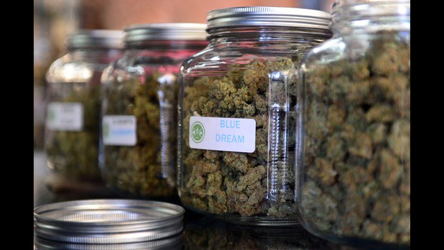 hotboxdeal's tweet photo. Marijuana is legal in California but your employer can still fire you for using it https://t.co/46VdAXsFU3 https://t.co/tjOTS8qutU