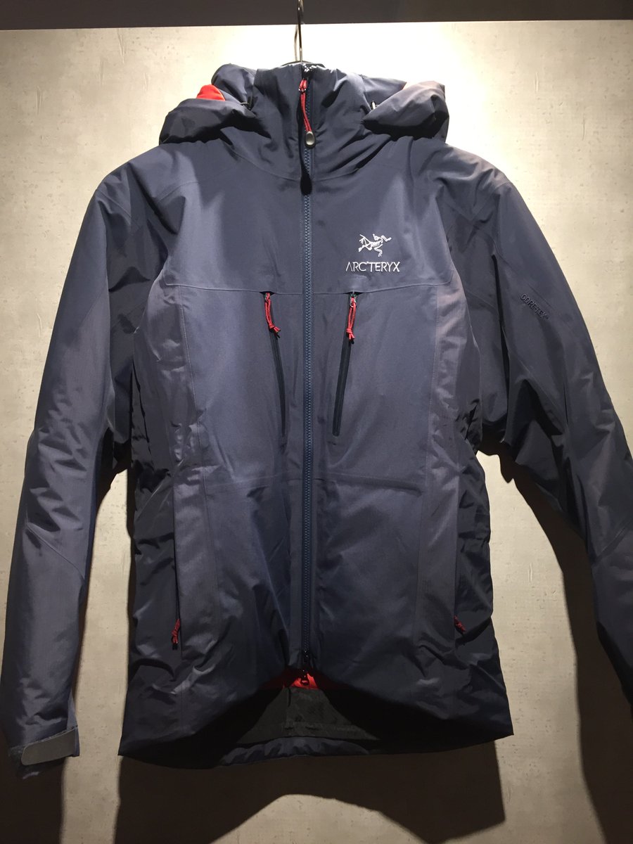 ISGgreen's tweet photo. #ARCTERYX ici club神田から暖かJKのご紹介です!
#FissionSV Jacket!#GORE-TEXの防水性と #Coreloft の保温性能が
街での普段着から極寒の山中やアルパインまでマルチに相棒にしていただけます!!
お試しに来てくだされ~♪ https://t.co/G3F2UwG1un