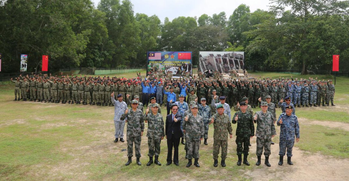 Opening Ceremony; #Demonstration 'Humanitarian Assistance &amp; Disaster Relief' #AmanYouyi2016 #interoperability #DefenceDiplomacy <a href="/1MinDef/">Steven Smith</a>