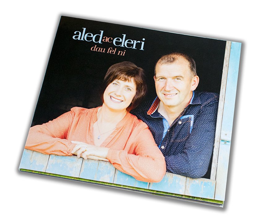 MTS_CD_DVD's tweet image. We really love the look of this CD presented in a 6 panel digifile manufactured for Aled ac Eleri. Great looking product #music #cdcopy