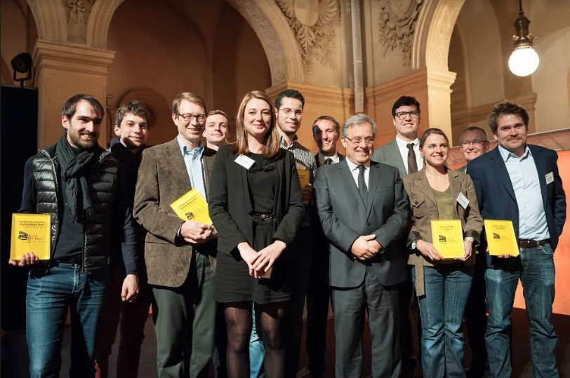 FDE_Lyon's tweet photo. La soirée de remise des prix #PitchTaBoite se tiendra le 30 novembre au #FDELyon. https://t.co/Vv4bwzPQuo https://t.co/kJRuR786Rs