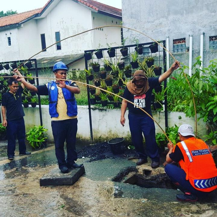 Kel_Chg's tweet photo. @ridvvankamil @pdamtirtawening @DiskominfoBdg @PemumBdg @yossiirianto @KecCibkal
Saluran pdamlokasi RW 7Cihaurgeulis https://t.co/xGf5s1i8pi