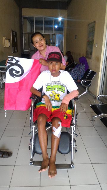 Cepet sembuh ya dewa, banyak orang mendoakanmu. Aamiin