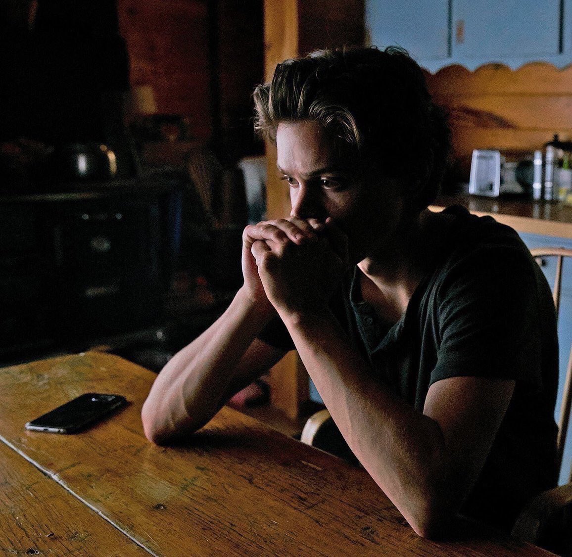 theJEWSICIAN's tweet photo. Me waiting for the #Eyewitness episode 7 promo https://t.co/iZnZfWcFSO