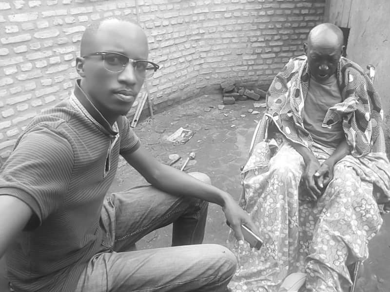 MichouMiracle's tweet photo. Faites quelque chose pour Antime #Baransakaje, (le gardien du sanctuaire sacré du #tambour de #Gishora) . 
Il est très souffrant (à domicile https://t.co/nEd6sm5YLi