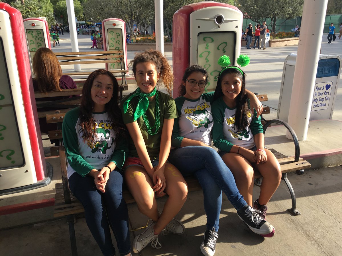 WHSGreenMonkeys's tweet photo. #fallrally2016 was a blast thanks to everyone who contributed and came in spirt division 13 north style !! @jazminnowtuh https://t.co/FskpfSOsZj