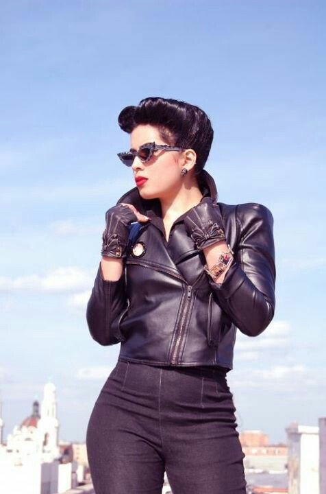 BettiePinned's tweet photo. #pinup #rockabilly autumn look https://t.co/Z1lEA0seWR
