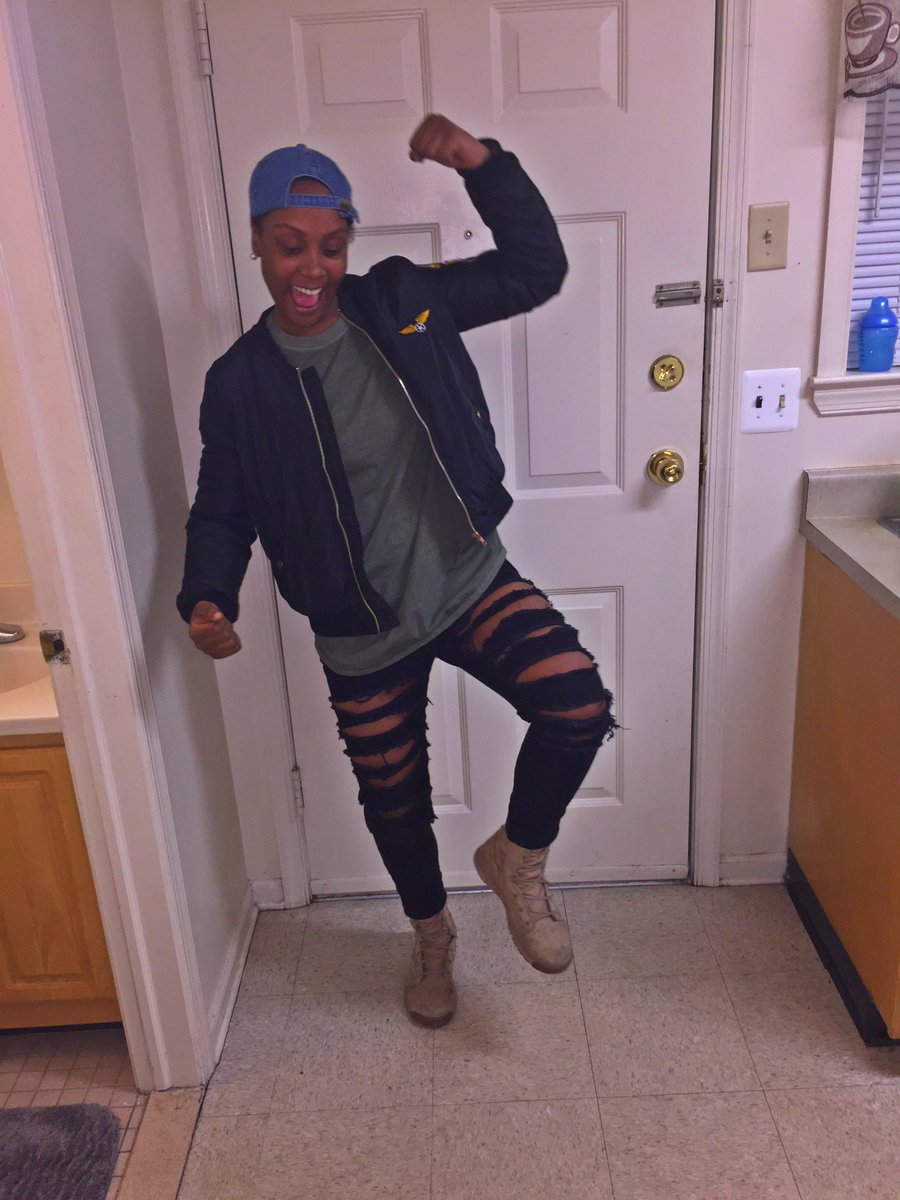 SwaggyScudder's tweet photo. Hit the folks. Don't stop 🙅🏽✋🏾 https://t.co/qpqo2NGkLm