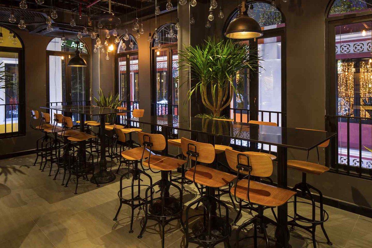 i want to supply the best furniture to the clients around the world. hope the furniture will bring a nice day to them when they see it.