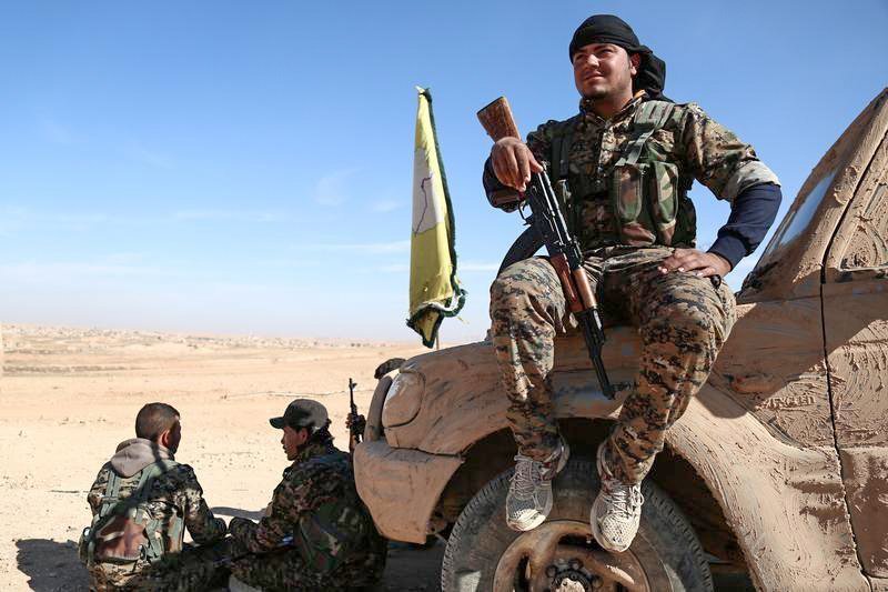 OccupySchagen's tweet photo. #Occupy:
#Koerden dreigen #Aanval op #Raqqah te staken als #Turkije ze blijft #Bestoken bij #Al_Bab:
->https://t.co/PjZuCMa74e https://t.co/hAQqEqv90d