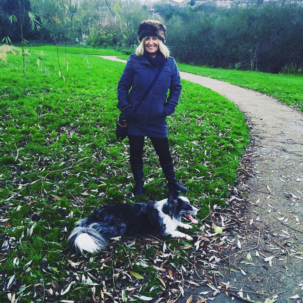 cornishbeachy's tweet photo. On this day last year... #justthe2ofus #prepug #throwback 🐾🐶❤️@bordercollies_ https://t.co/79SrGYfwcH