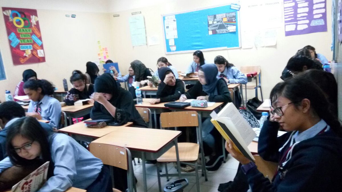 PristineSchool's tweet photo. #readin7
Dear Time @PristineSchool : DEAR time at PPS, students engrossed in reading their treasured books https://t.co/YpUBidhrzS