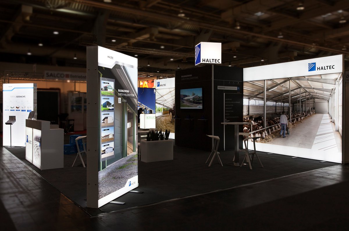 LACONCEPT's tweet photo. #Zusammenarbeit mit #Haltec #Hallensysteme: neues Raum- und #Standkonzept mit doppelseitigem #LUMIN8 „Eckpfeiler“ für die #EuroTier #Messe. https://t.co/cOVMYgrKs1