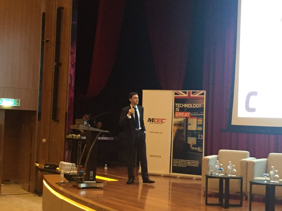 mymdec's tweet photo. Paul Martin from Chartify.it on  realizing valuable knowledge from data @tradegovukMYS #techtm2016 https://t.co/DIsNfcnOx1