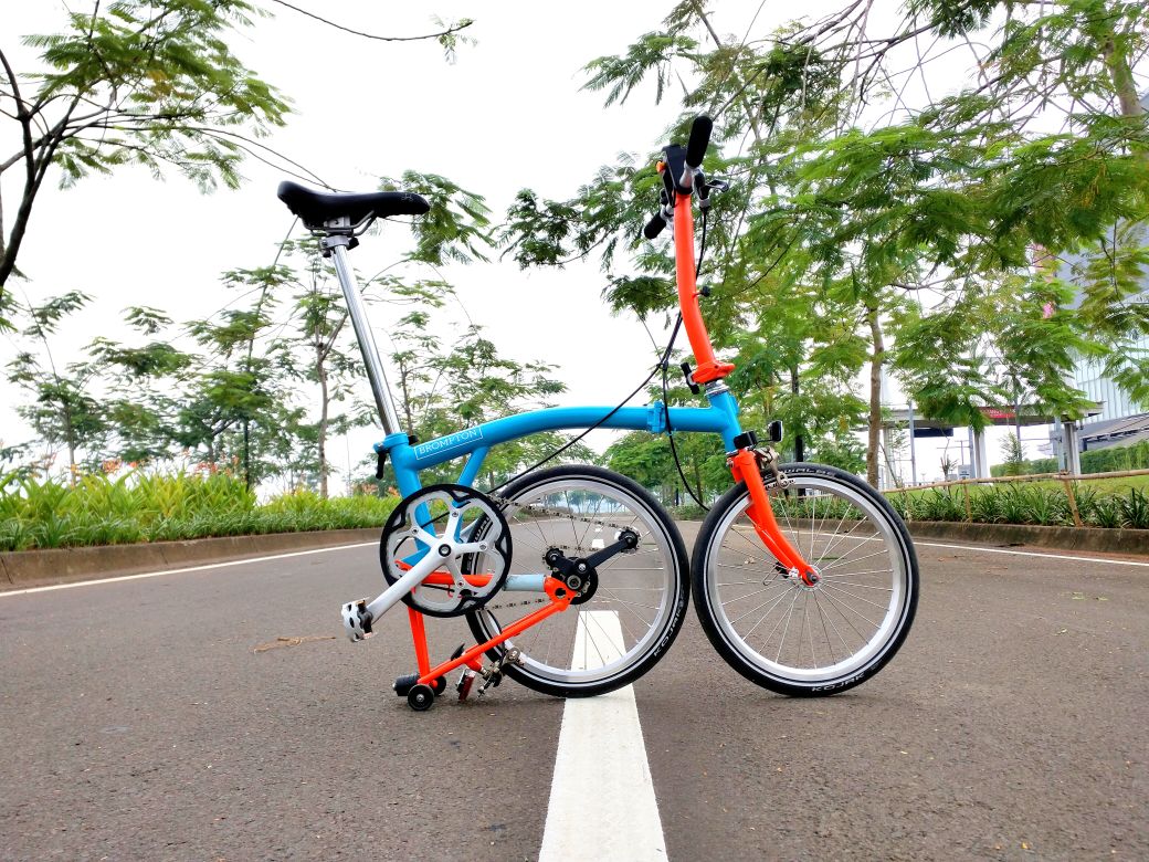 brompton lagoon blue