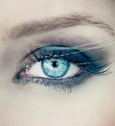 Shamia66's tweet photo. #الم_أخبرك_من_قبل
لا احس بشيء
إلا عندما تخفق روحي
بـ قلبك
عندها سـ تختفي
لظى الصبابة واتمسك
بوهج تائه
على اعتاب ناصية اللقاء
#دانات
#يواقي�� https://t.co/3b23p2e4i9