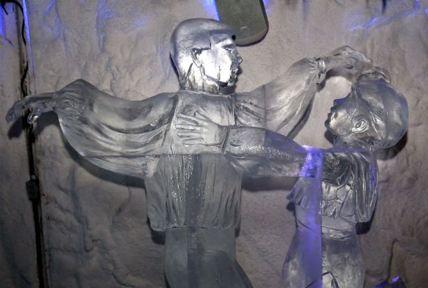 Inside Nottingham's first ice bar... nottinghampost.com/first-look-aro… #Nottingham