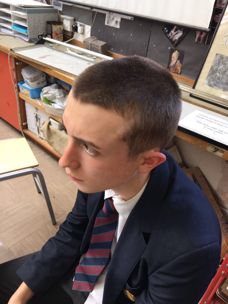 oscar__thomas's tweet photo. happy birthday dobby https://t.co/V0C5XshoaV