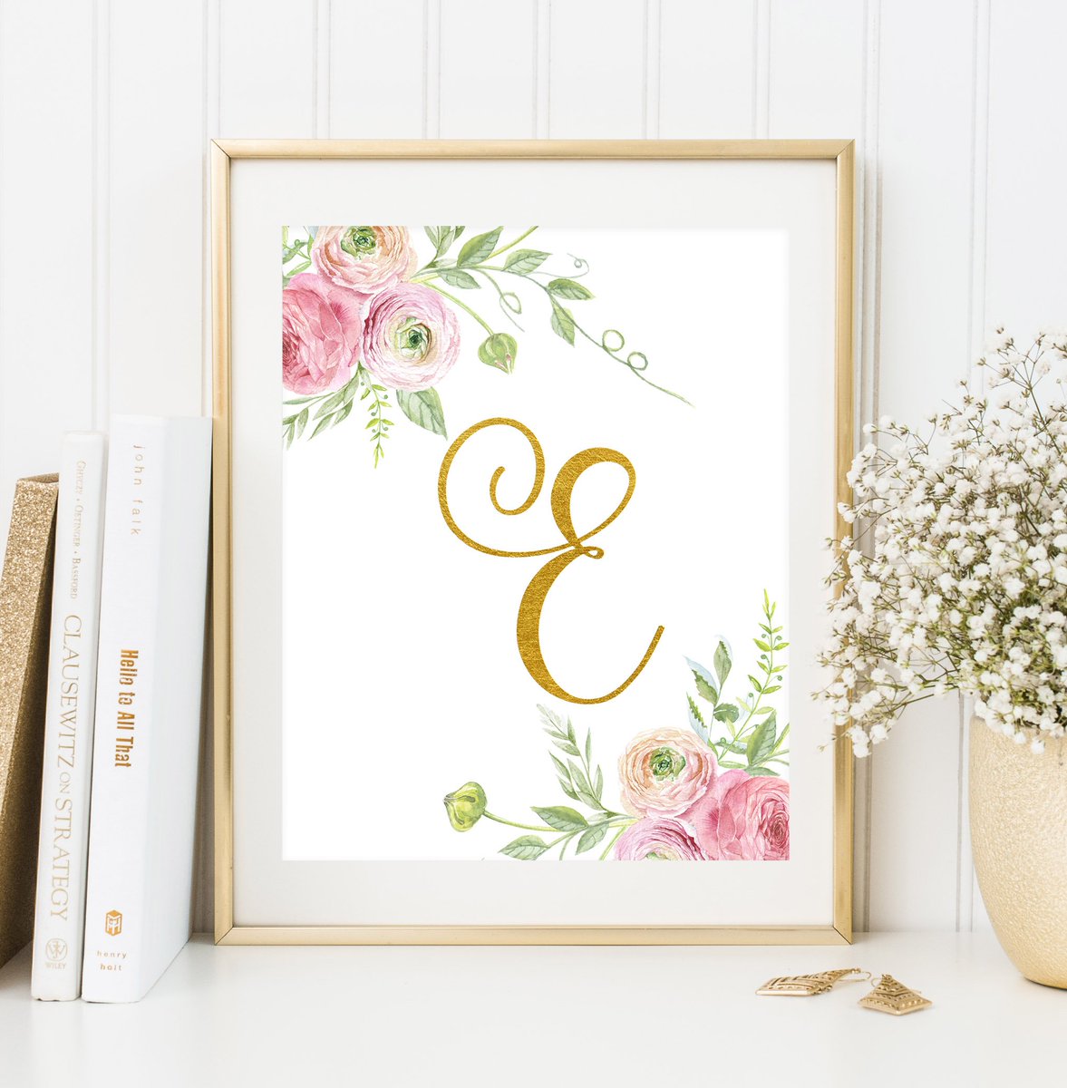 FloralArtFant's tweet image. etsy.com/listing/493649… #NurseryMonogram #ELetterNursery #floraldecor #Goldletterprint #PrintableNursery #Initial #monogramart #LetterPrrint