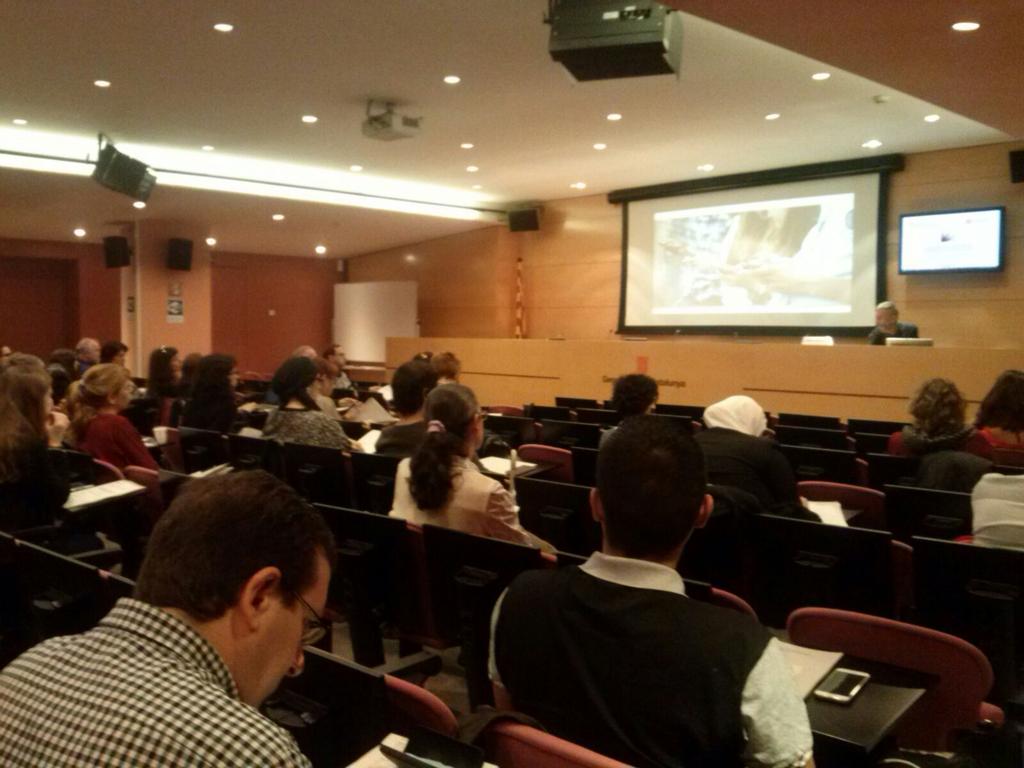 afersreligiosos's tweet photo. Primera ponència de la Jornada RELIG2016 a càrrec de @jlmico sobre Apps religioses, webs interactius i joves https://t.co/hVbb0yOuFt
