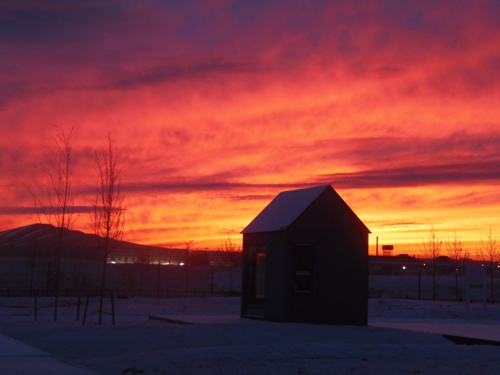 Amazing colours at sunset last night here <a href="/BRERavenscraig/">BRE Ravenscraig</a>