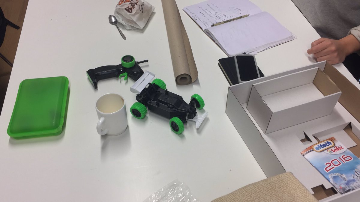 sammyschuckert's tweet image. Starting day 2 @hfggmuend Hackathon 'Use things together'. Let's play! 🎮🔧🔩⚙️ @bricktick @OSCEdays #OSCEdays #hfghack #letsplay #opensource