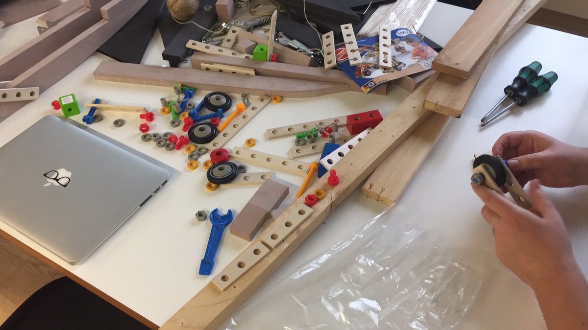 sammyschuckert's tweet image. Starting day 2 @hfggmuend Hackathon 'Use things together'. Let's play! 🎮🔧🔩⚙️ @bricktick @OSCEdays #OSCEdays #hfghack #letsplay #opensource